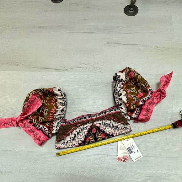 Agua Bendita Eileen Puff Sleeve Top. - Picture 5 of 6